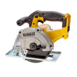 Дискова акумуляторна пила DeWALT DCS373NT Li-Ion 18В діаметр диска 140 мм вага 3.76 кг електронне гальмо 3700 об/хв Дискова акумуляторна пила DeWALT DCS373NT Li-Ion 18В діаметр диска 140 мм вага 3.76 кг електронне гальмо 3700 об/хв