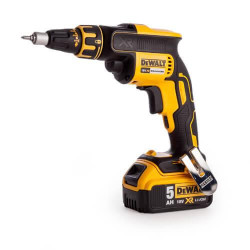 Шурупокрут акумуляторний DeWALT DCF620P2K 18V безщітковий крутний момент 30 Нм вага 1.08 кг два акумулятора 5 Аг