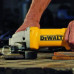 Шліфмашина кутова DeWALT DWE4233 потужність 1400 Вт діаметр диска 125 мм вага 1.85 кг максимум обертів 11500 об/хв