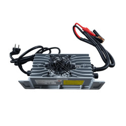Зарядний пристрій LiFePO4 12V 50A waterproof вихідне напруга 14.6V вхідна напруга 110-240V Зарядний пристрій LiFePO4 12V 50A waterproof вихідне напруга 14.6V вхідна напруга 110-240V