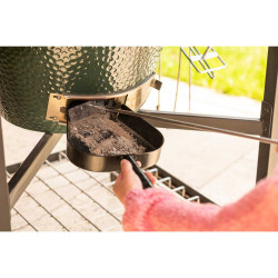 Совок для золи Big Green Egg (EAP/106049) Код: 003057 Совок для золи Big Green Egg (EAP/106049) Код: 003057